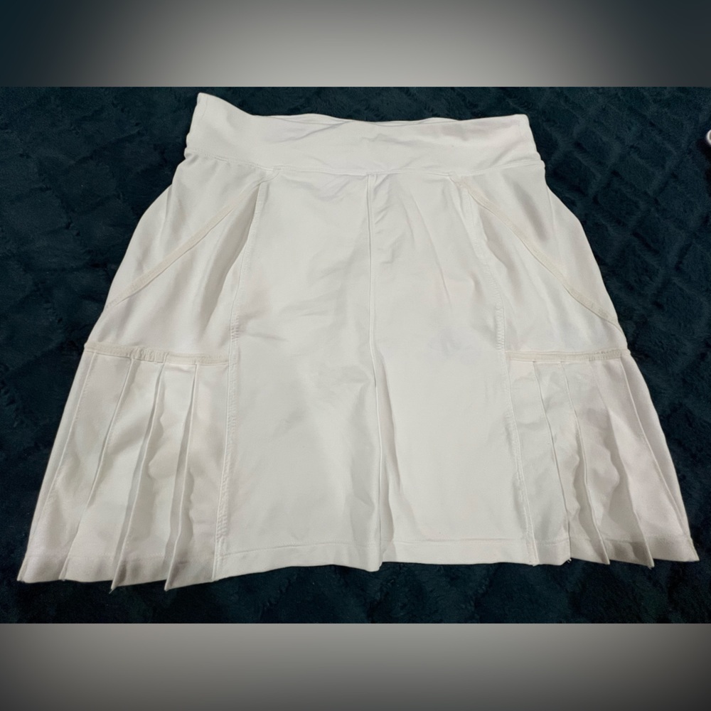 Athleta White Skirt Pleated XLT